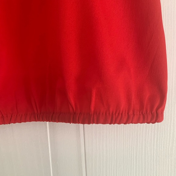 Banana Republic Factory Red Sleeveless Blouse - Picture 4 of 5